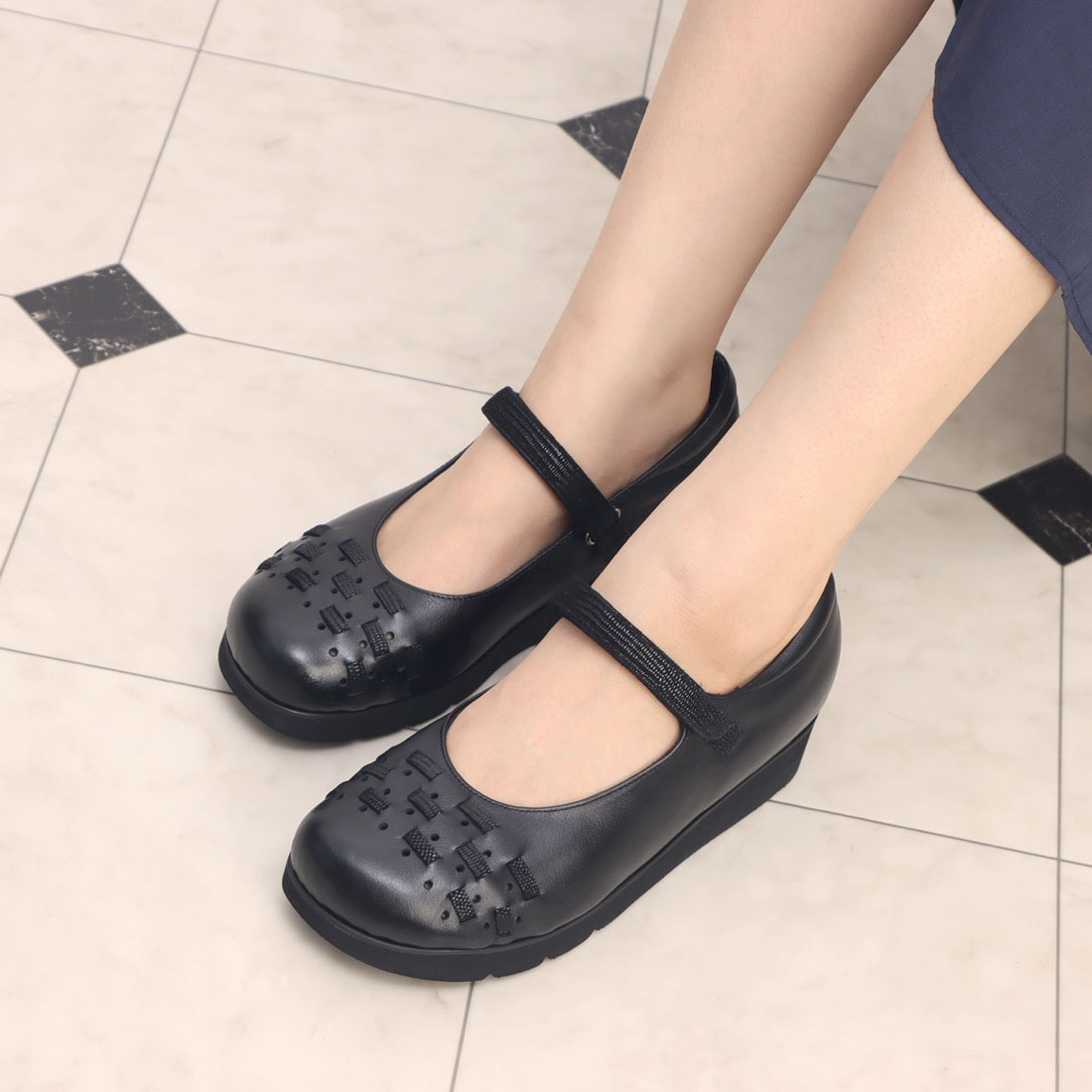 HEIDI BeauFort ビュフォート　ワンストラップシューズ BE102BW01611_fw_thumbM.jpg