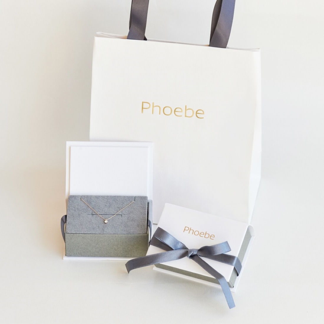 フィービィー Phoebe 【 K10 】リーフダイヤモンドピアス