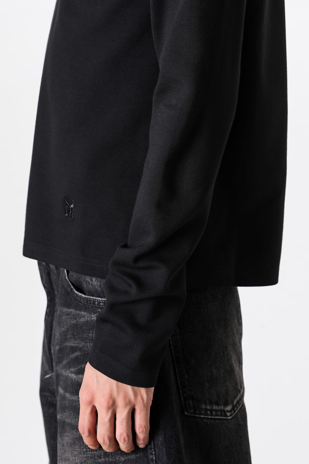 エムエーエスユー MASU Vampire Long Sleeve T－shirt(506925825