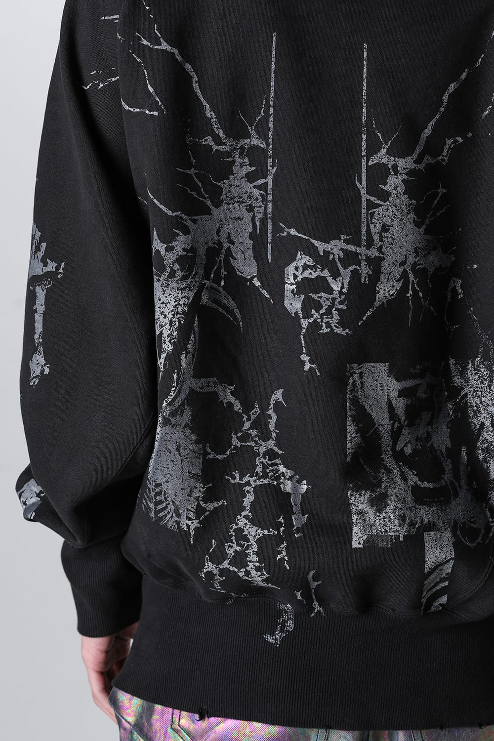 【国内買付】JULIUS ユリウス Rift Graphic Hoogie パーカー ユリウス JULIUS Rift Graphic Hoogie(507145636) | JULIUS