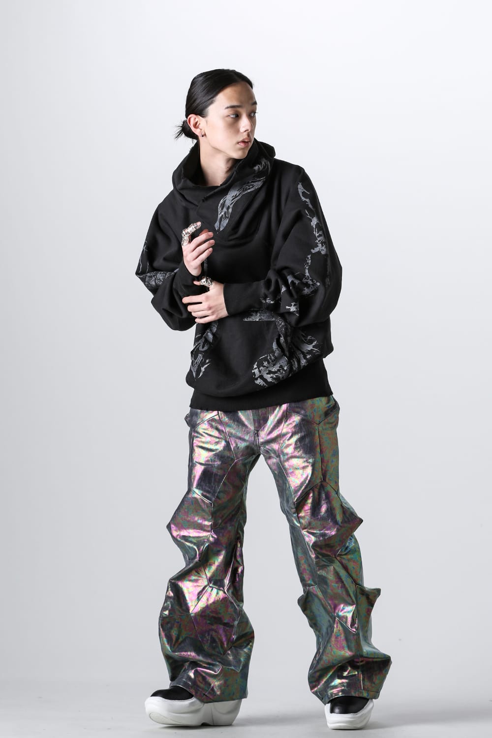 【国内買付】JULIUS ユリウス Rift Graphic Hoogie パーカー ユリウス JULIUS Rift Graphic Hoogie(507145636) | JULIUS