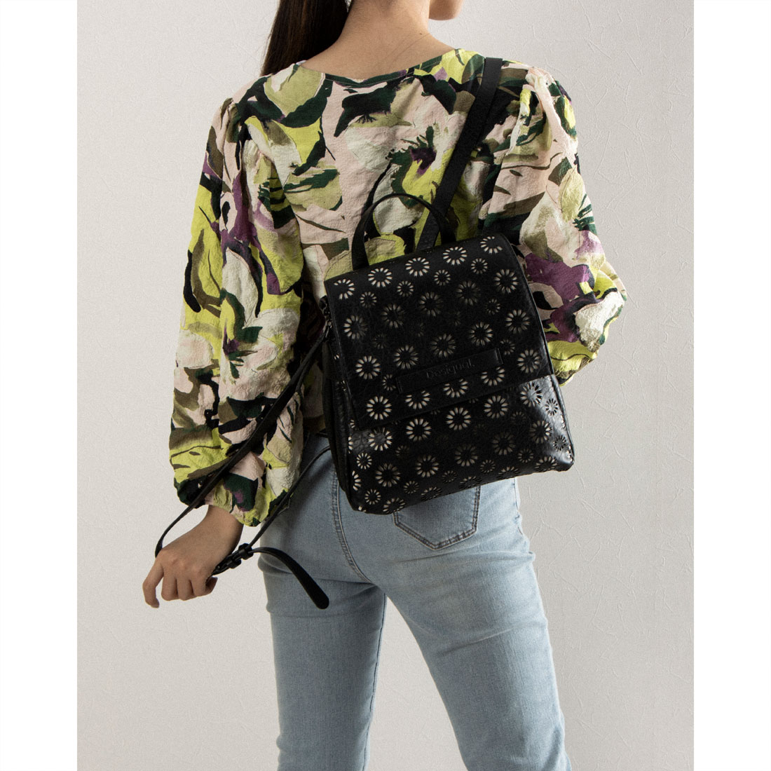 セール】デシグアル Desigual パンチング ミニバックパック