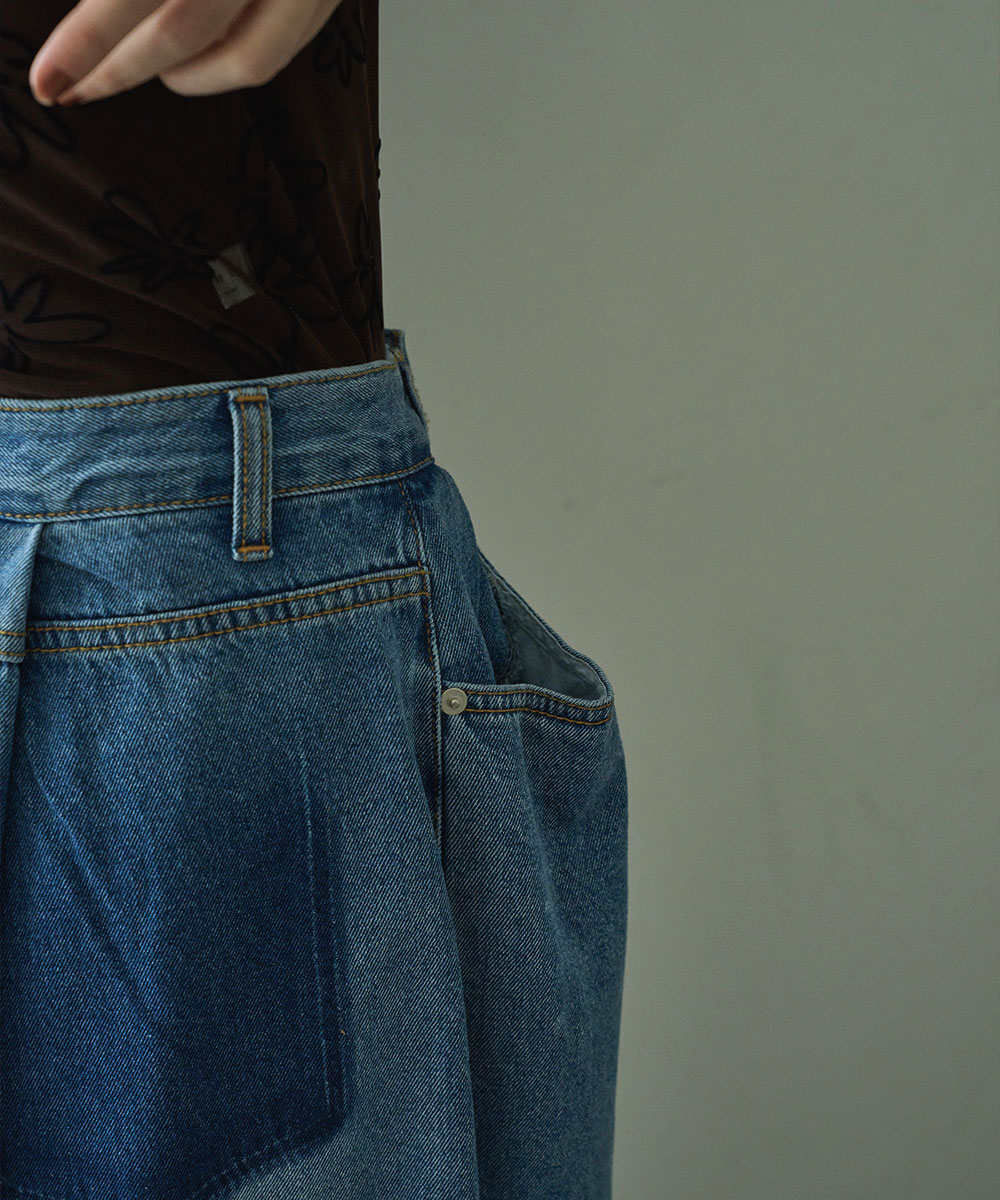 パンツ marjour TUCK DENIM TUCK DENIM（デニムパンツ）｜marjour（マージュール）の