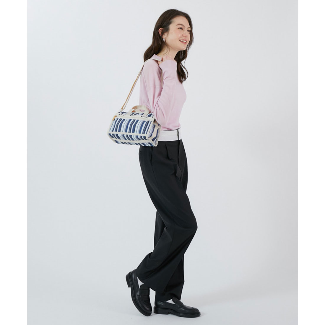■LeSportsac■MINI DUFFEL CROSSBODYバンダナブリーズ MINI DUFFEL CROSSBODYバンダナブリーズ（ハンドバッグ