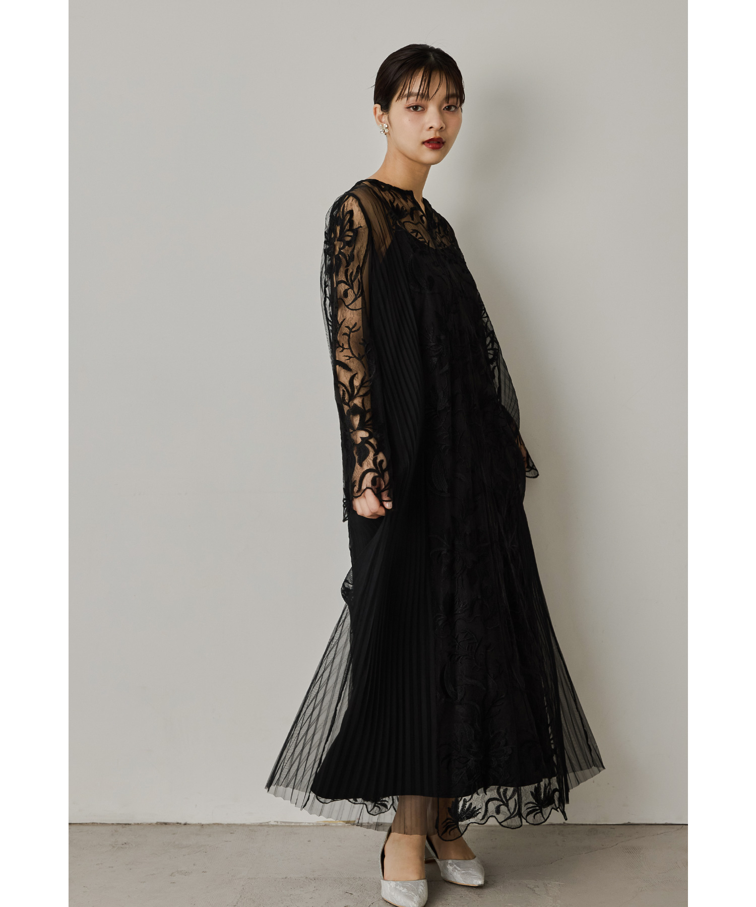 【17日に削除】niana ニアナ　オケージョンドレス　Lサイズ　ブラウン ニアナ niana 総レースIラインロング 結婚式ワンピース