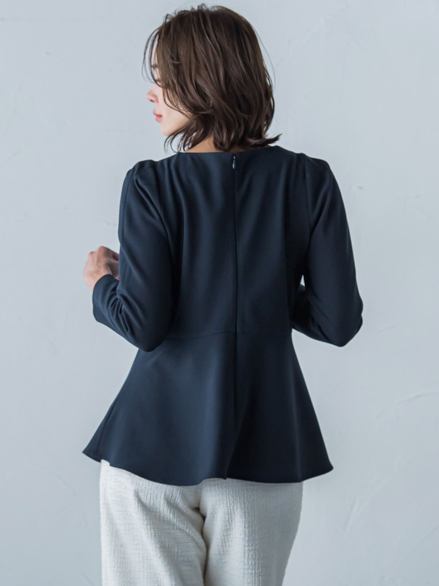 Viaggio Blu ビアッジョブルー ペプラム 長袖 トップス 美品 古着 ビアッジョブルー Viaggio Blu フリンジ使いペプラムプル