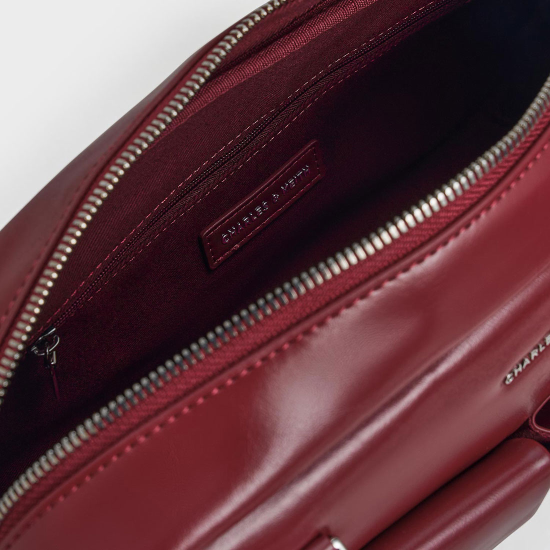 チャールズアンドキース レイチェル イロンゲイテッドマルチポケット ショルダー CHARLES & KEITH Rachel レイチェル イロンゲイテッドマルチ