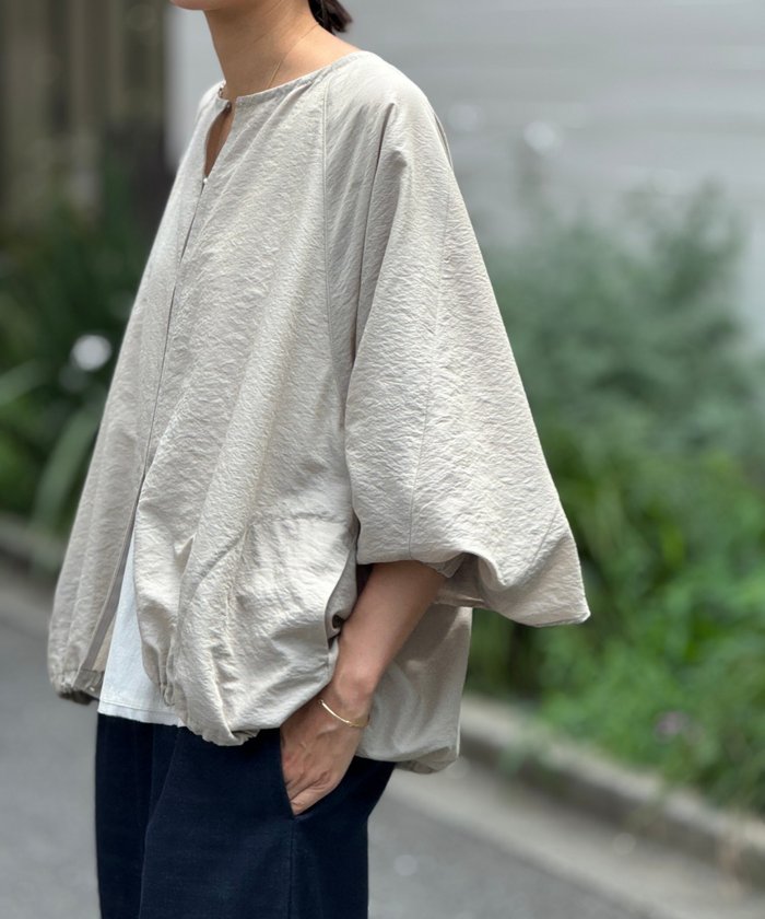 【新品】BEARDSLEY 後ろフリル羽織 ジャケット　ブルゾン　今季 後ろフリル羽織(507817443) | ビアズリー(BEARDSLEY) - d fashion