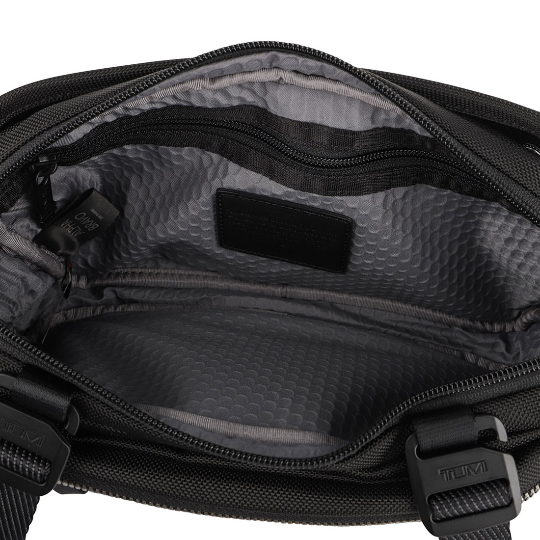 セール】トゥミ TUMI ウエストバッグ・ボディバッグ アルファ
