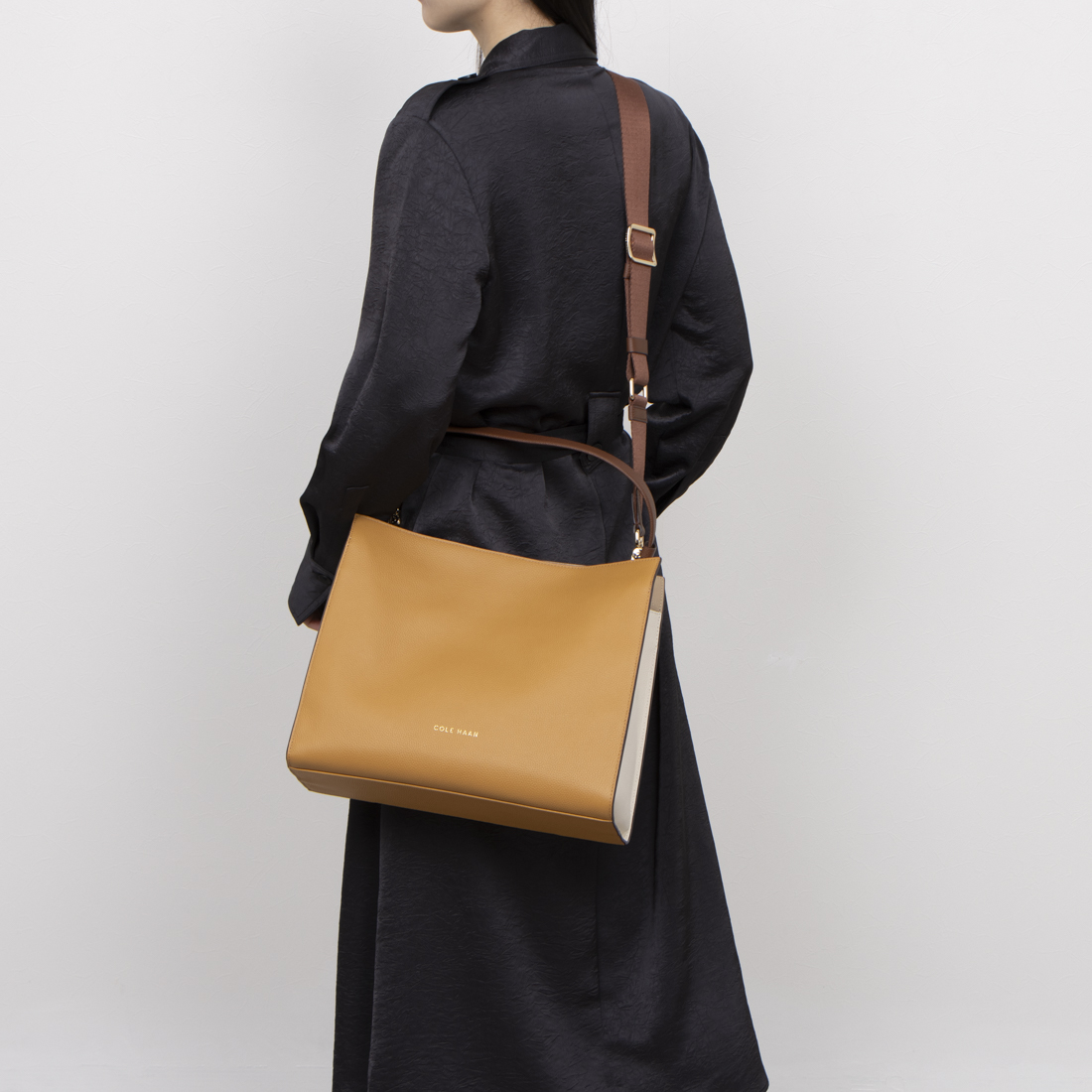 セール】コール ハーン COLE HAAN キャリーオールショルダー