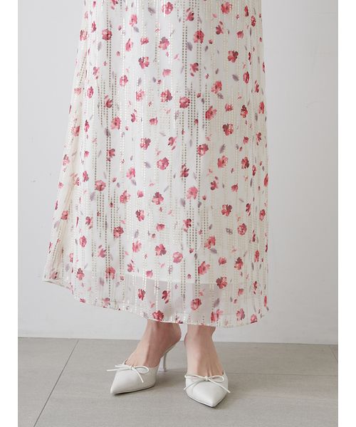 セール 50%OFF】ラメドビーシフォンプリントワンピース