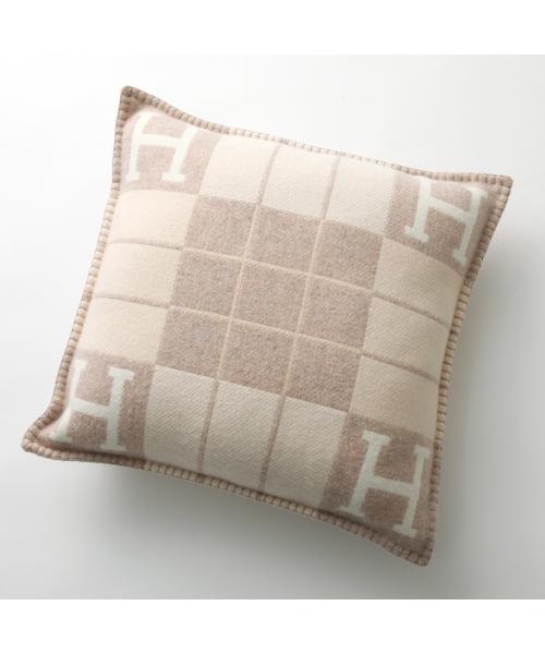 クッション 《アヴァロン》 PM | Hermès - エルメス-公式サイト