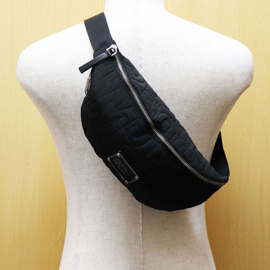 セール】マーク ジェイコブス MARC JACOBS ボディバッグ