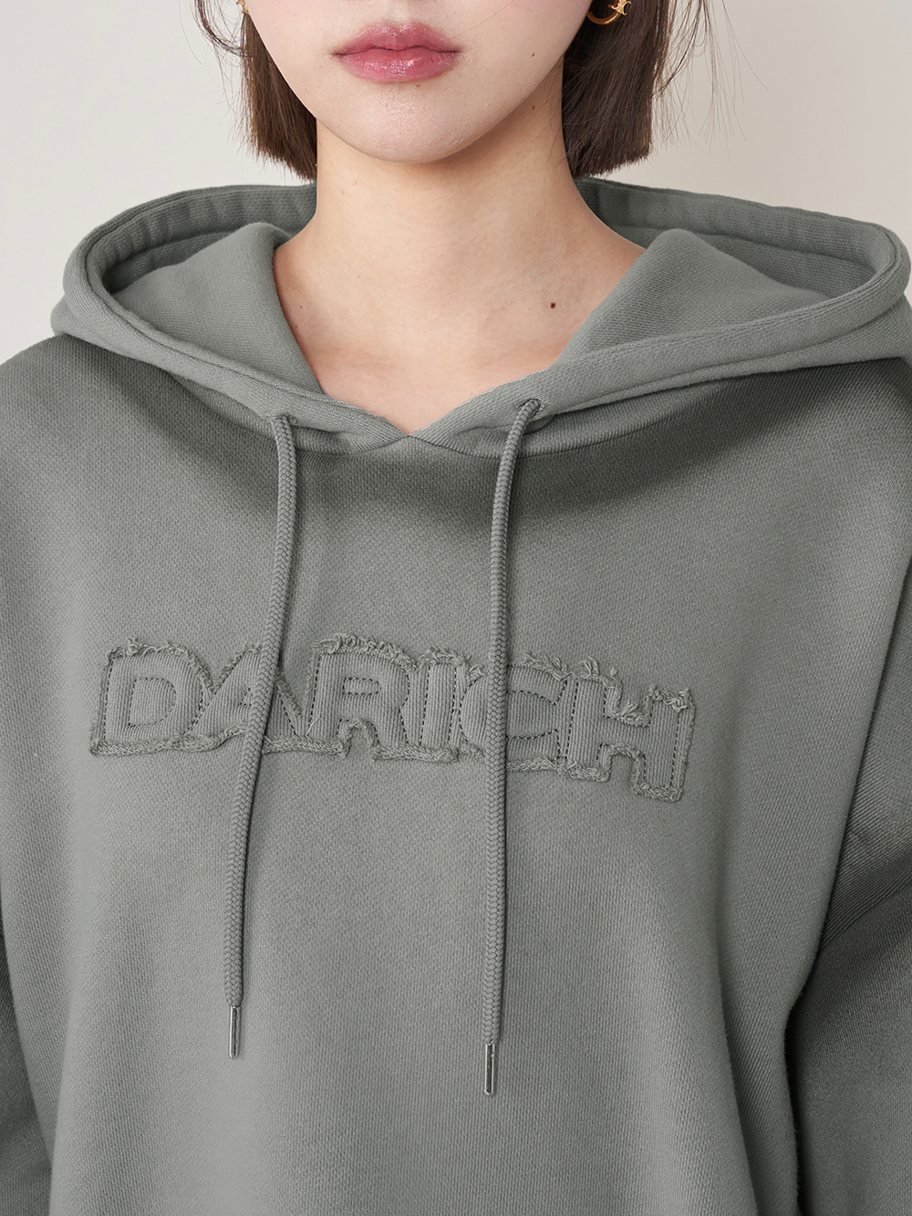レースアップリケロゴフーディ　GRY レースアップリケロゴフーディ – Darich (ダーリッチ)