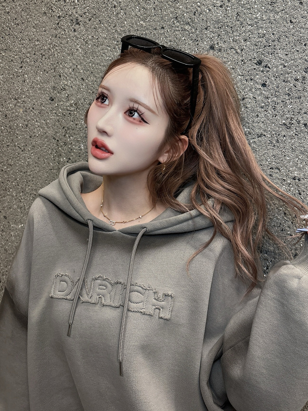 Darichダーリッチスプレーレースアップフーディ ダーリッチスプレーレースアップフーディー