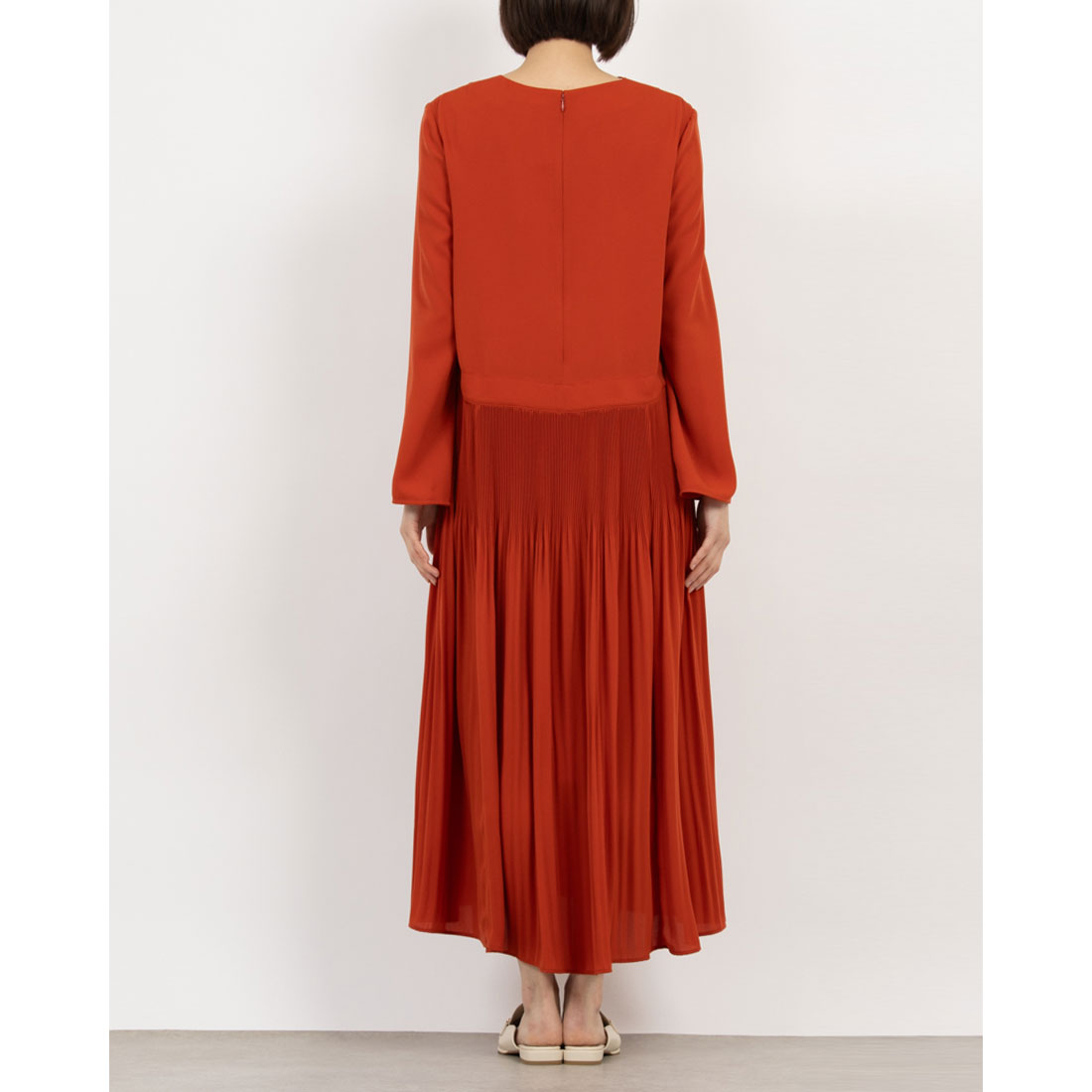 CLANE SLANT PINTUCK LOOSE ONEPIECE | FLICKA ASHIYA