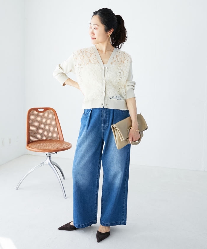 セール10%OFF】《WEB限定アイテム》チュール刺繍Vネック セール10%OFF】《WEB限定アイテム》チュール刺繍Vネック