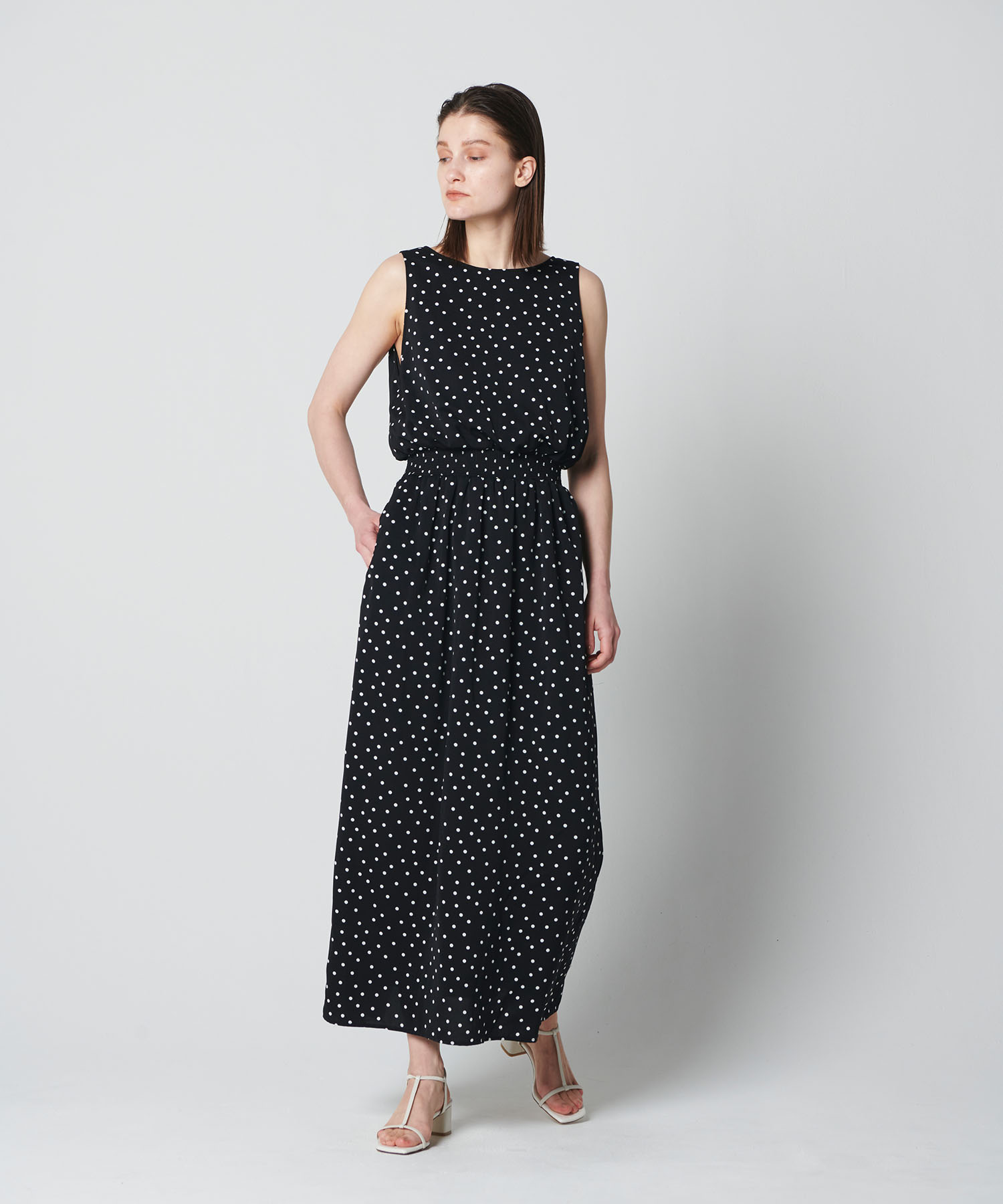 ❤️正規品Selfportrait22新品タグ付き☆花柄ロングワンピース