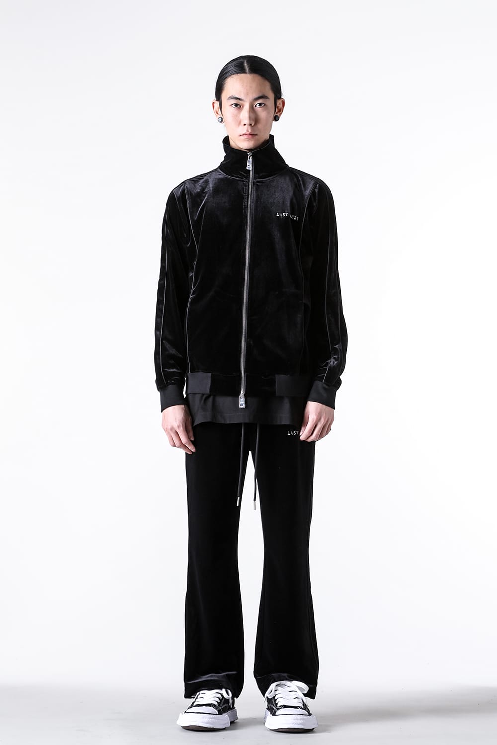 パンツ LAST NEST Velour Emb Track Pants LAST NEST(ラストネスト)商品ページ - Velour Emb Track Pants
