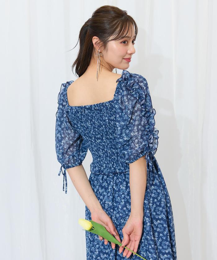 【Vikini Vender】ルエンフラワーシャーリングワンピース BLUE Vikini Vender】ルエンフラワーシャーリングワンピース BLUE