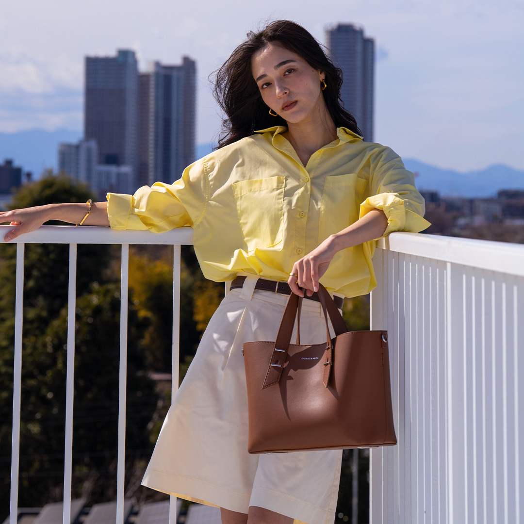 極美品　チャールズアンドキース　トートバック　ミラー　ビジネス　2way 完売品 Midori ミドリ ジオメトリックトートバッグ - キャメル