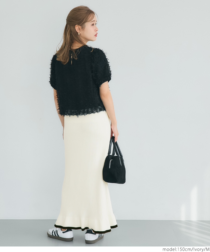 お値下げ　EPOCA レース　フリル袖　綺麗め　万能ニット　1枚着　黒色 EPOCA レース フリル袖 綺麗め 万能ニット 1枚着 （エポカの