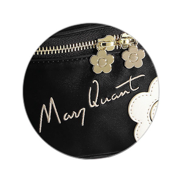 2-5日着 MARY QUANT サインロゴデイジーパッチ バニティポーチ マリークワント MARY QUANT サインロゴデイジーパッチ バニティ