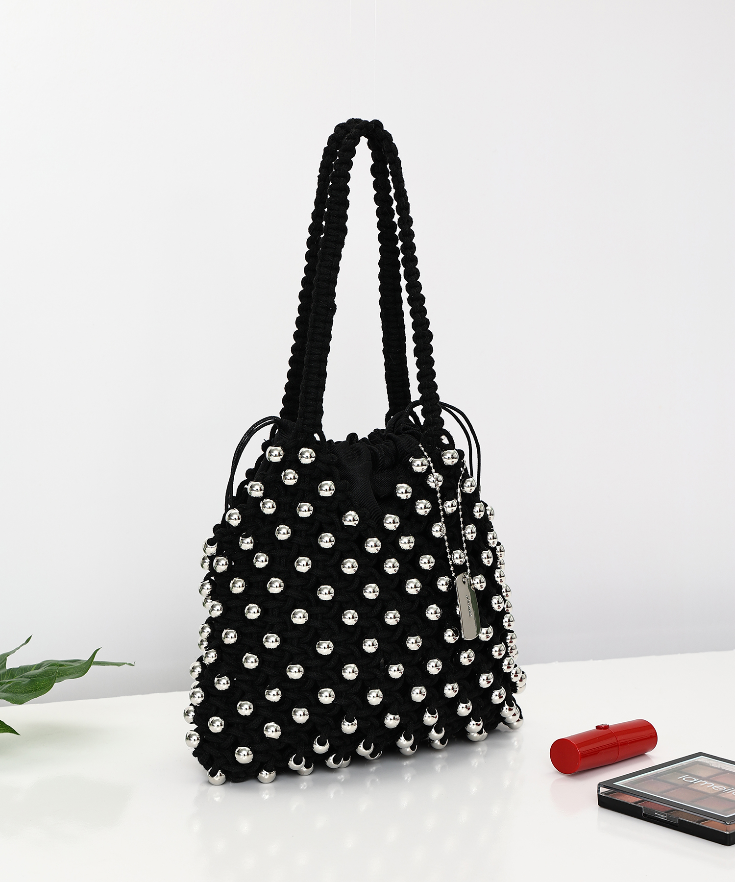 【jouetie/ジュエティ】ロゴ巾着付　ビーズ編みバッグ セール10%OFF】ジュエティ jouetie ロゴ巾着付 ビーズ編みバッグ