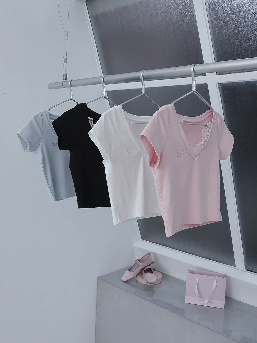 ダーリッチ Darich レースVネッククロップドTシャツ(508166437