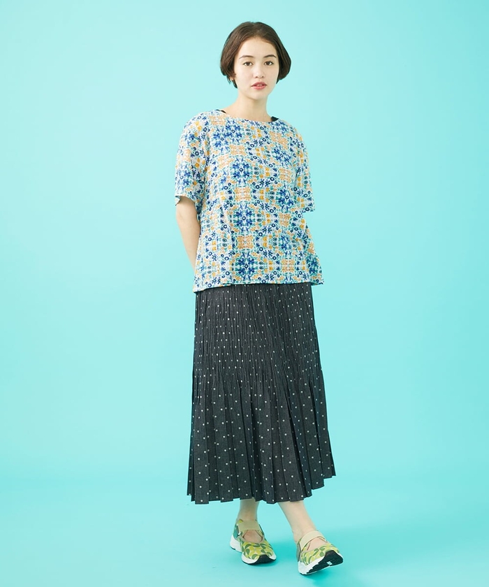 【日本製】Rosa flamenco フラワープリントタックブラウス セール】【日本製】Rosa flamenco フラワープリントタック