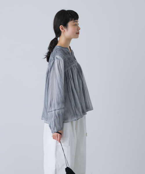 かぐれ　ピンタックチュニックブラウス かぐれ（カグレ）の「ピンタックチュニックブラウス（Tシャツ