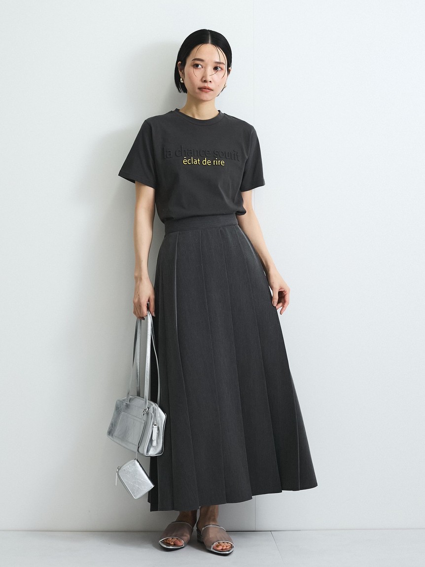 セール 15%OFF】ビッキー VICKY エンボスプリントTシャツ