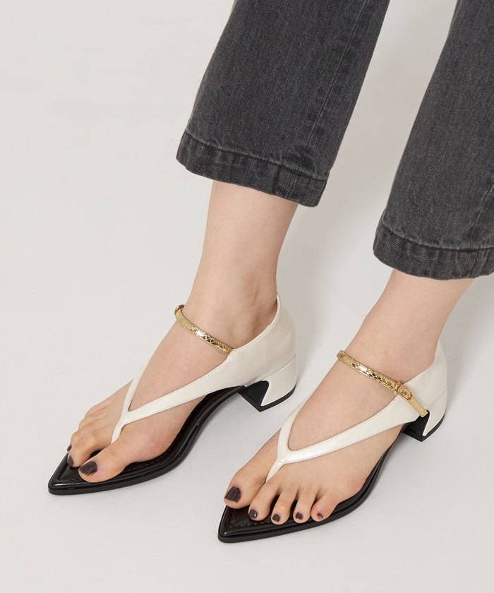 新品Odette e Odile シルバー トングサンダル24cm