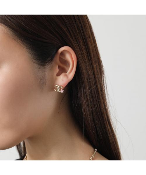 CHANEL シャネル ピアス スタッズ ココボール 片耳 CHANEL シャネル ピアス スタッズ ココボール 片耳 CHANEL