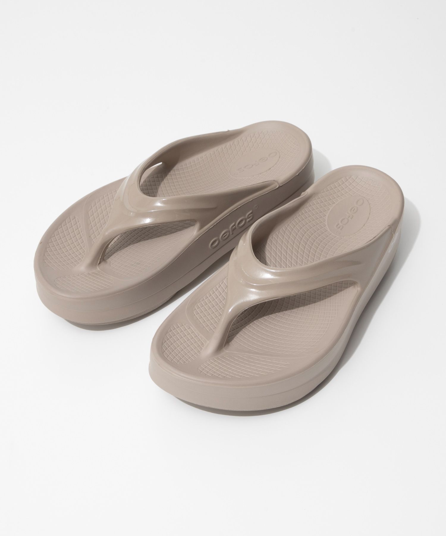 ウーフォス OOFOS ウーフォス OOFOS 1410 サンダル OOmega