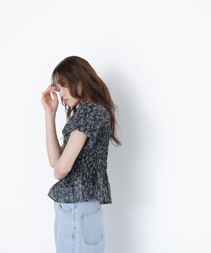 Natural Beauty Basic ミニフラワーシャーリングブラウス NATURAL BEAUTY BASIC（ナチュラルビューティーベーシック）の