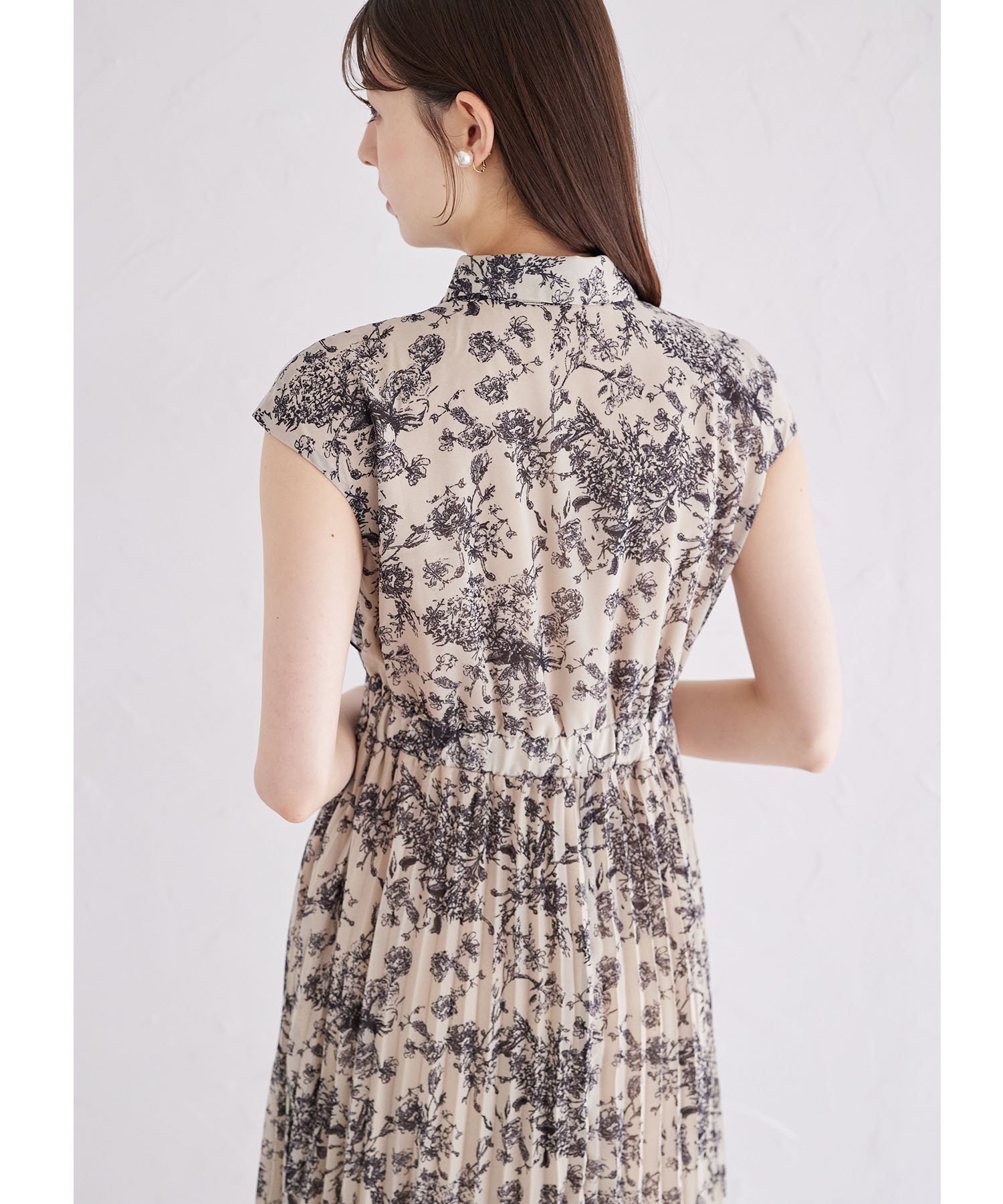 トッコクローゼット tocco closet フリル付きフラワープリント