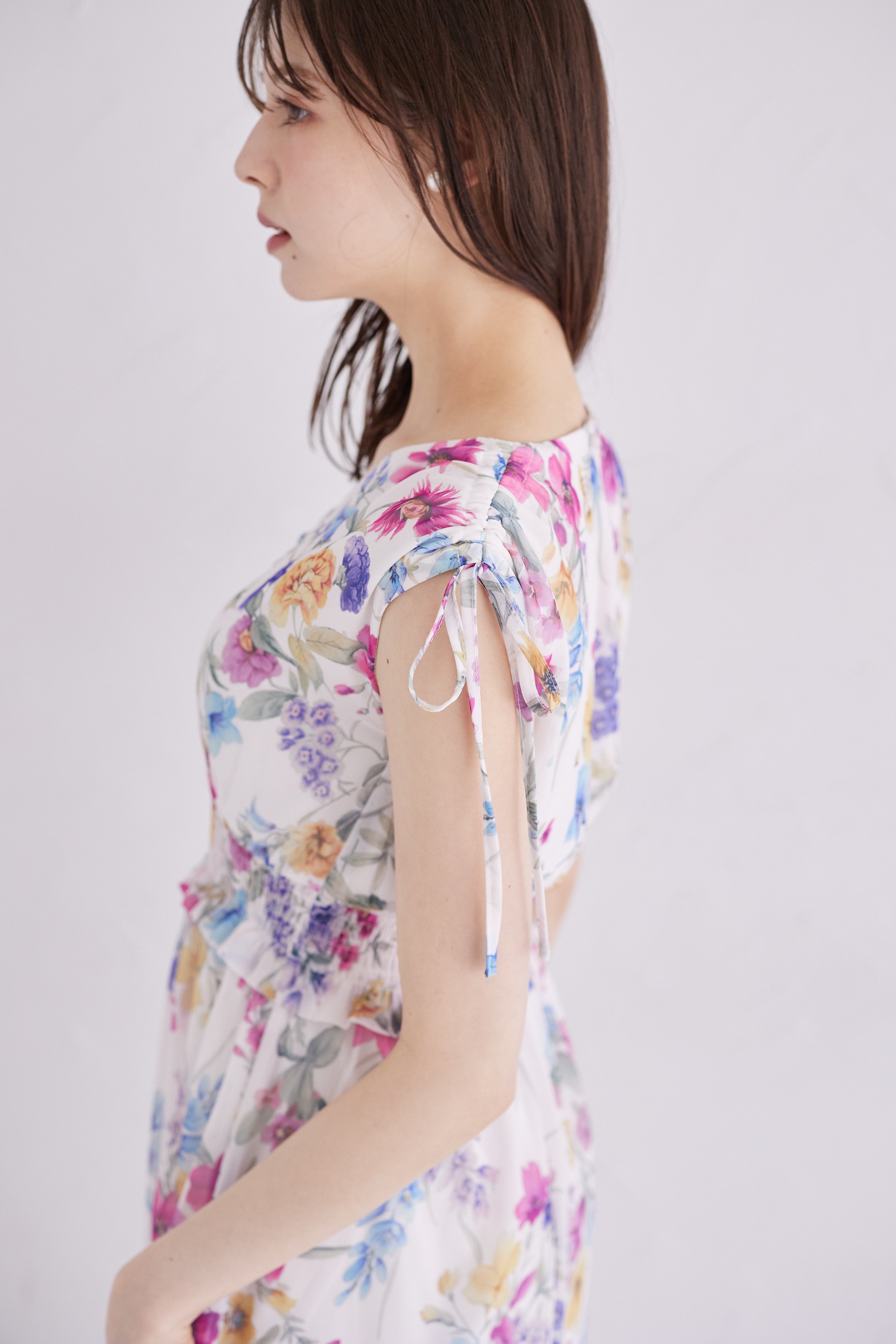 新品♡トッコクローゼット♡肩ドロストリボンフラワーシャーリングワンピース　ピンク 新品未開封＊トッコ 肩ドロストリボンフラワーシャーリング