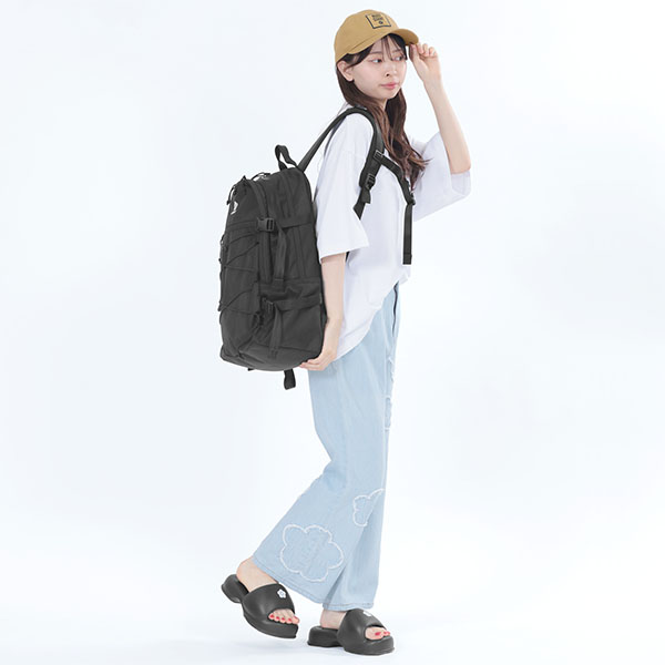 マリークワント MARY QUANT NEW ERA(R) × MARY QUANT3段ロゴ