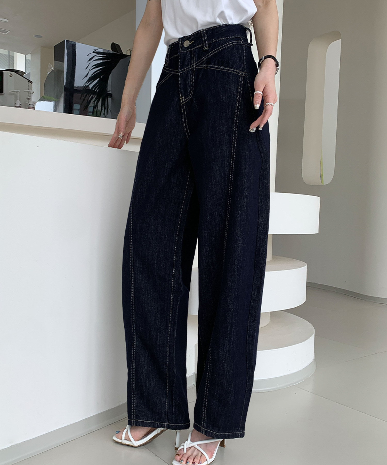 emmi カーブシルエットデニムパンツ インディゴ 0 買わ