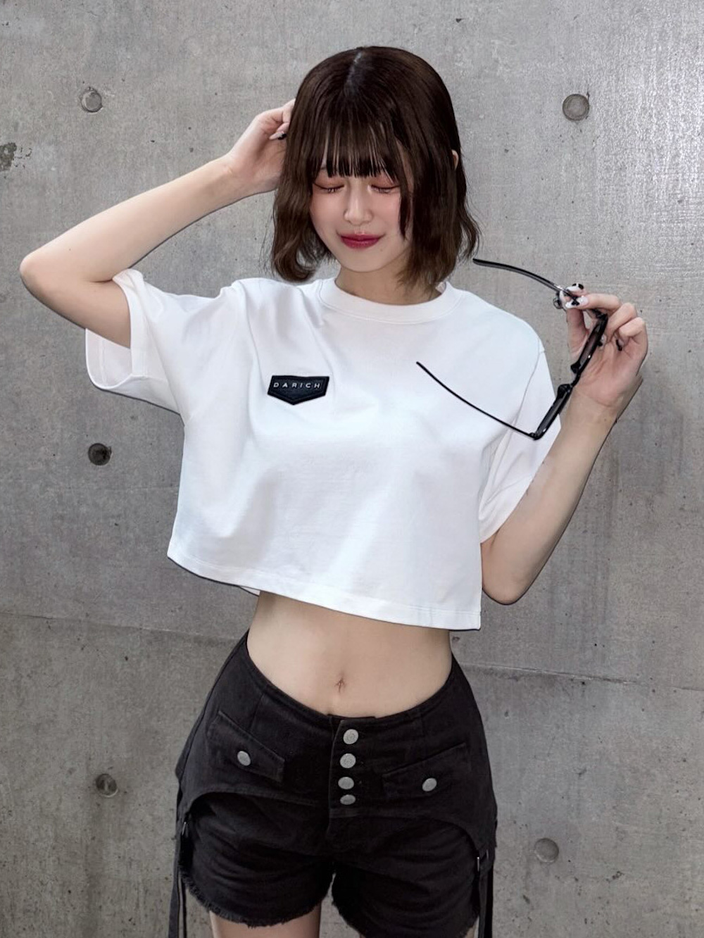 ダーリッチ Darich ロゴプレートショートTシャツ(508240996