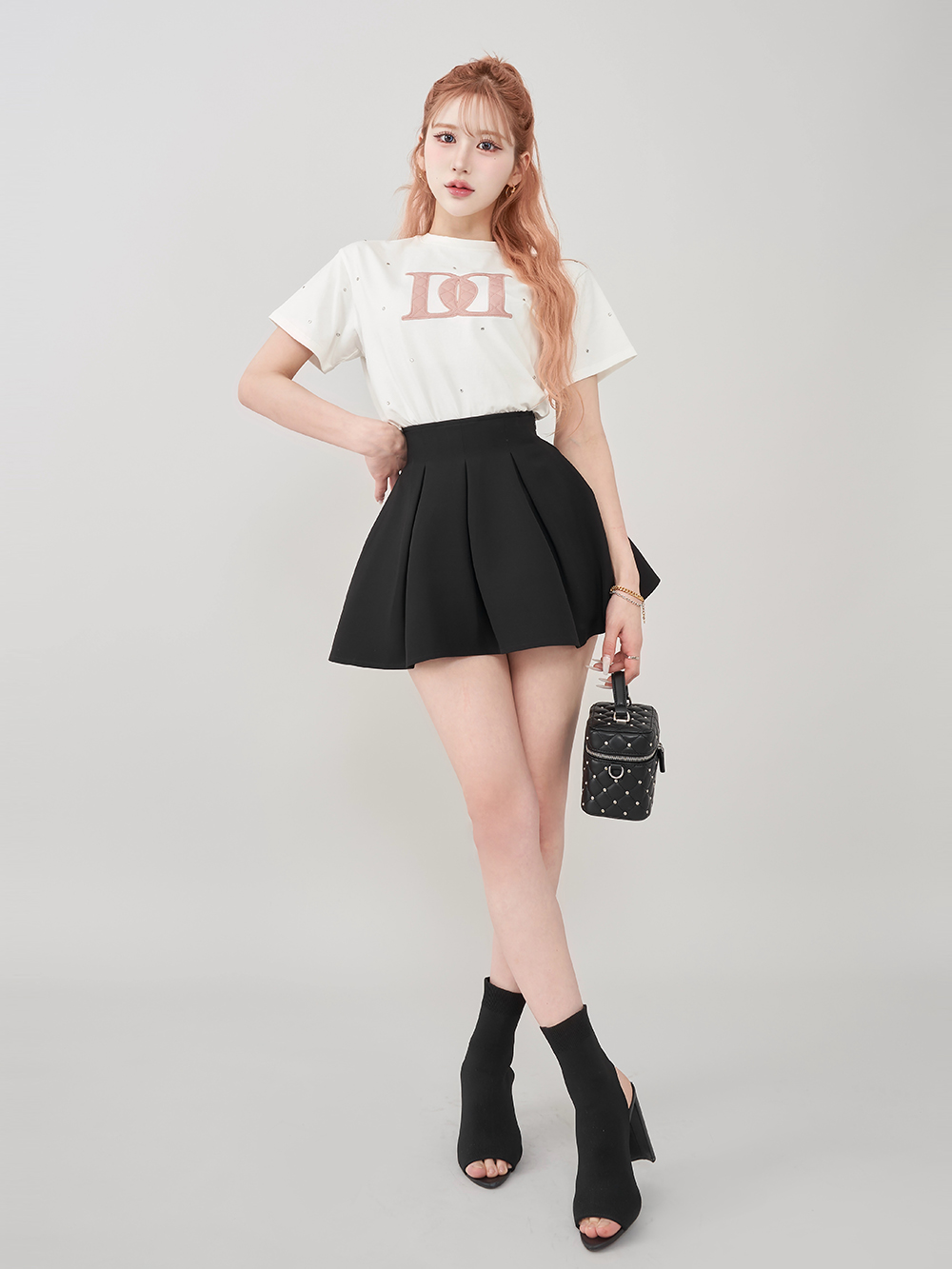 予約商品】キルティングアップリケビジューTシャツ – Darich