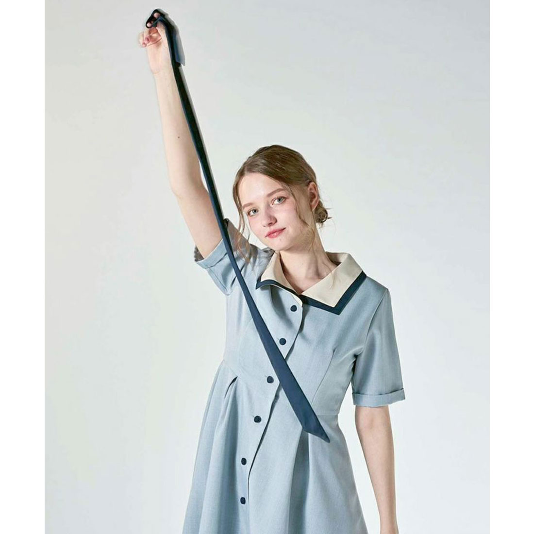 Fi.n.t フィント スカーフタイ付きバイカラーワンピース ライトグリーン スカーフタイ付きバイカラーワンピース/F i.n.t [54AE02h015