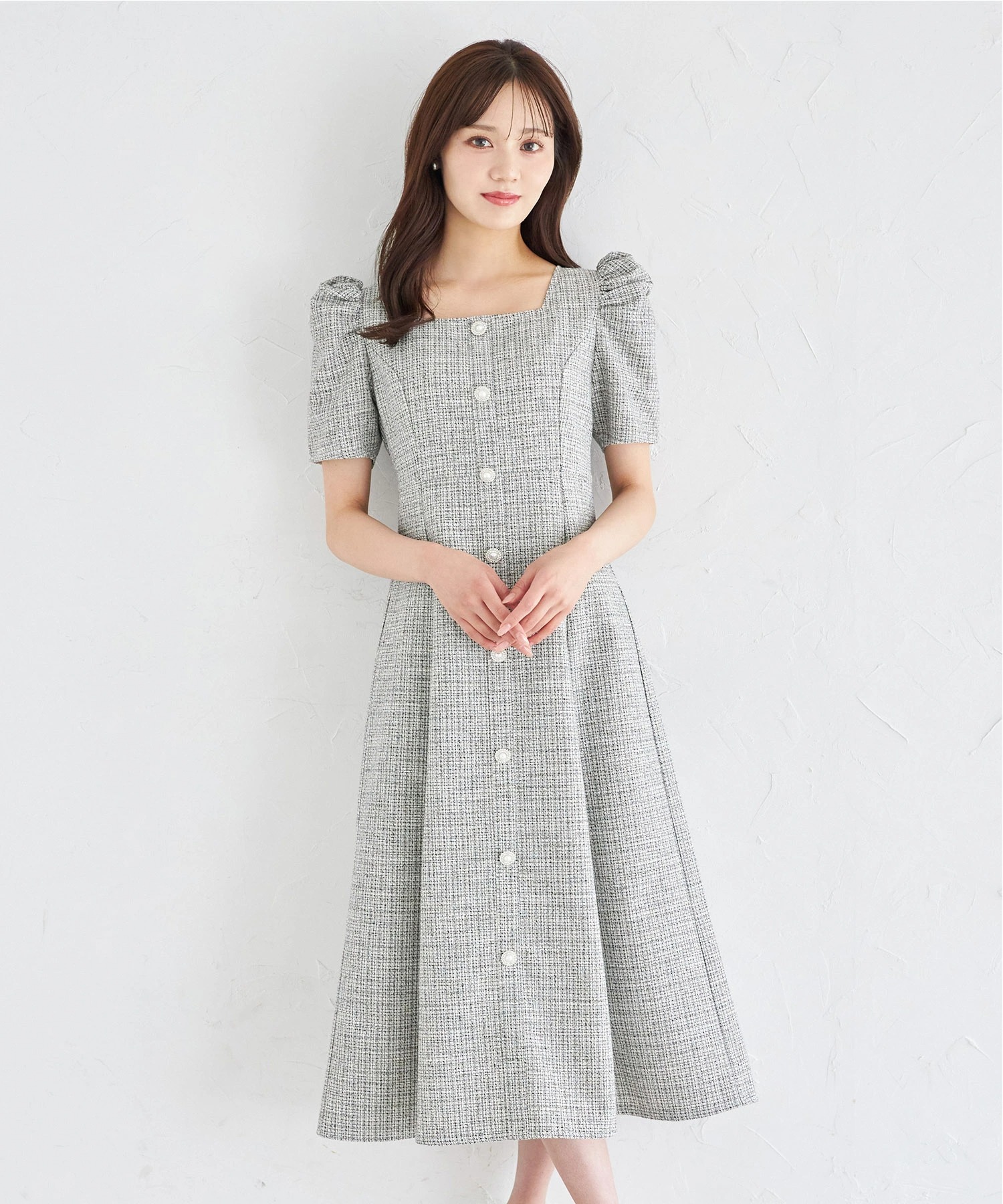 トッコクローゼット パワーショルダーサマーツイードワンピース トッコクローゼット tocco closet パール飾り釦付きパワー