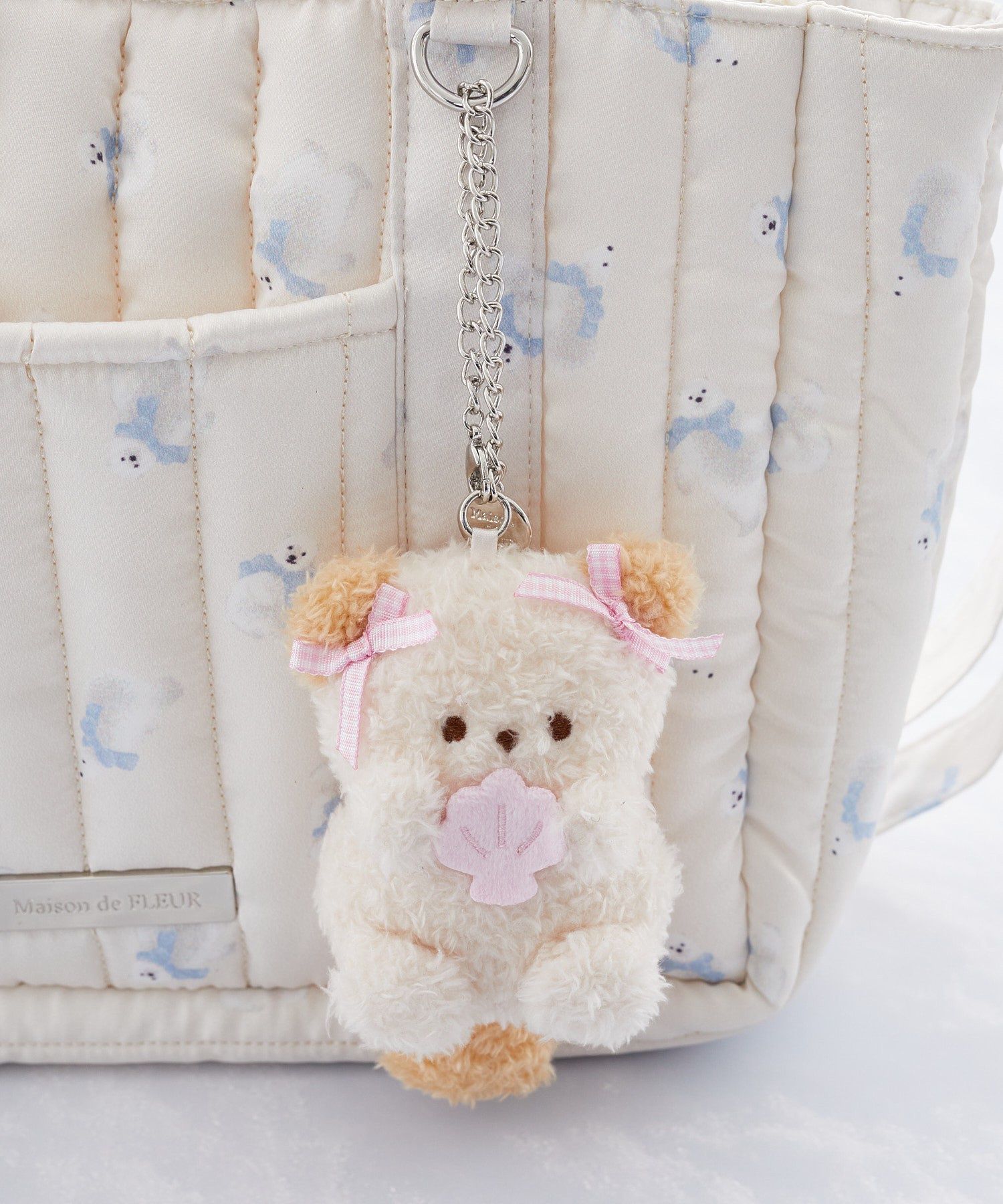 メゾン ド フルール Maison de FLEUR ラッコぬいぐるみチャーム