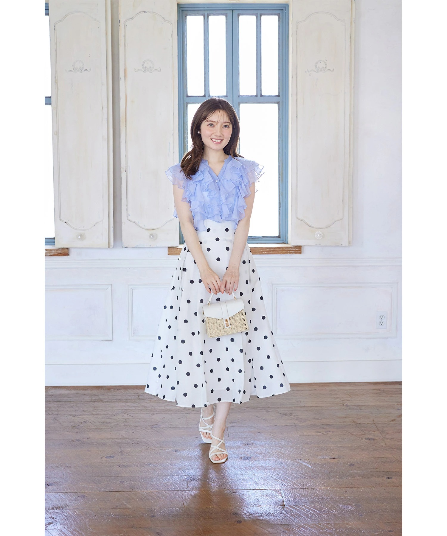 【新品未開封】パール釦ラッフルフリルシアーブラウス 　トッコクローゼット トッコクローゼット tocco closet パール釦ラッフルフリルシアー
