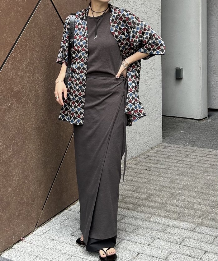 【タグ付き】JOURNAL STANDARD アフロディサテンブラウス 24SS タグ付き】JOURNAL STANDARD アフロディサテンブラウス 24SS