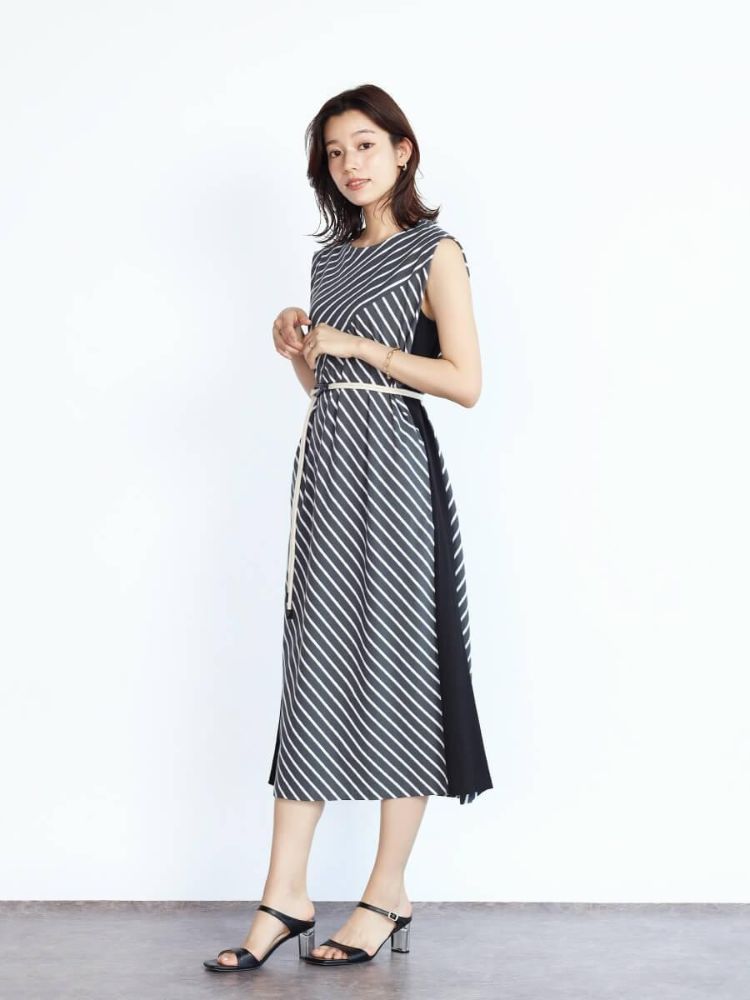 新品タグ付き FENNEL フェンネル ヤマダヤ バックラインフレアカットソー 新品タグ付き FENNEL フェンネル ヤマダヤ バックラインフレア