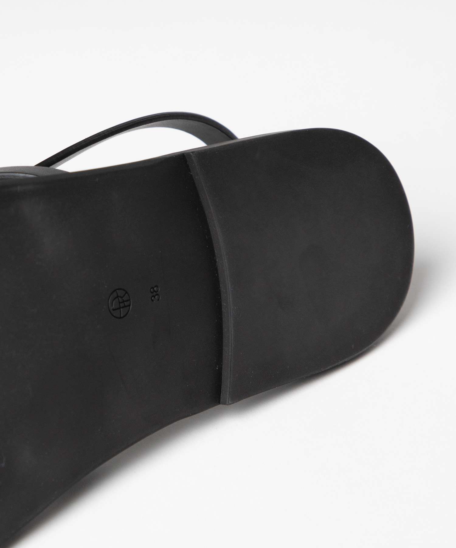 クーポン】ザ ロウ THE ROW F1496 L74 サンダル LINE SANDAL