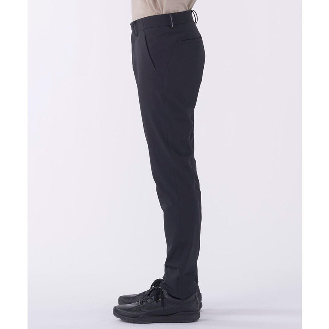 ランバン スポール LANVIN SPORT ストレッチテーパードパンツ